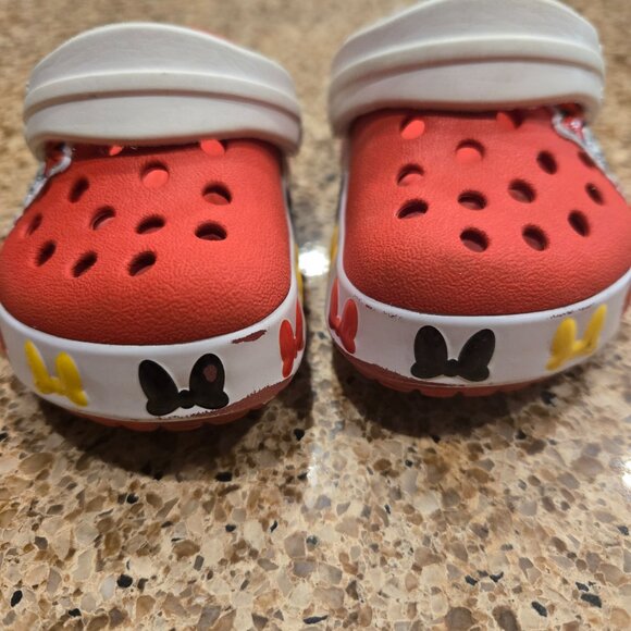 Minnie Mouse Crocs - Picture 5 of 6